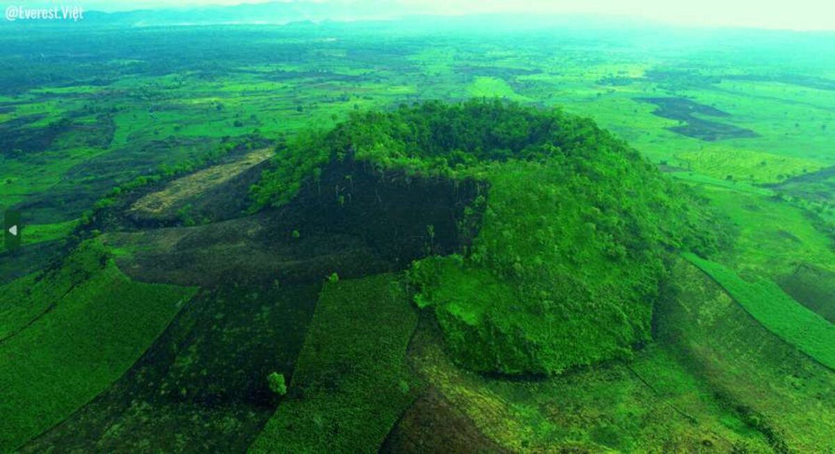 Red-basalt highlands, Đắk Sắk area, former Đắk Nông province (now Lâm Đồng), Vietnam
